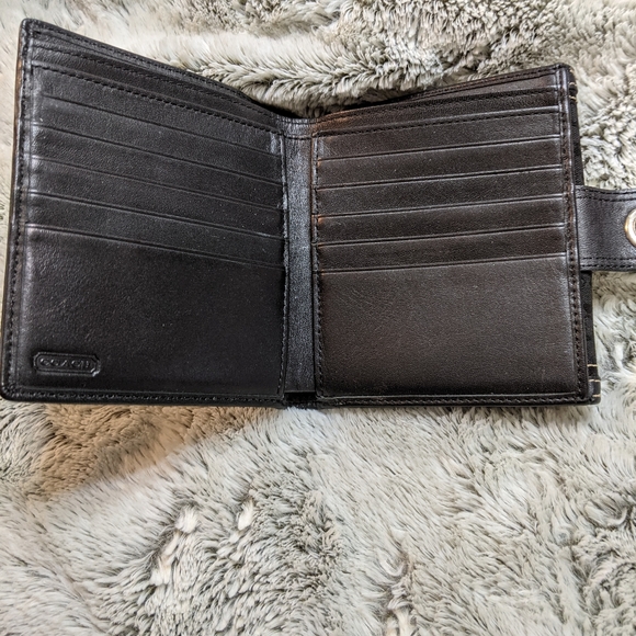 Purse - Picture 7 of 9